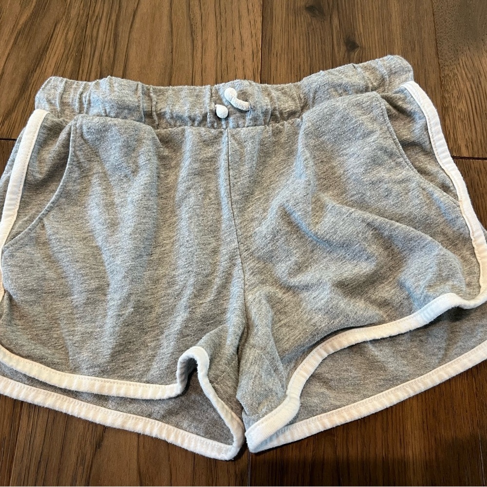Old Navy Dolphin-Hem Cheer Shorts for Girls L 10/12